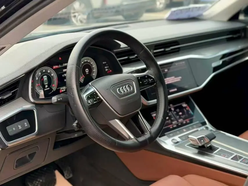 Audi 2020 A6L 2.0TFSI 45TFSI Zhenzhiya Automatic Gear 3