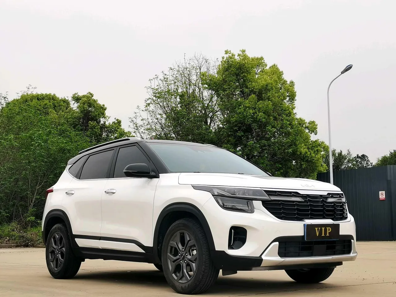 Kia 2023 Setus 1.5 Stepless Deluxe Edition Automatic Transmission 3