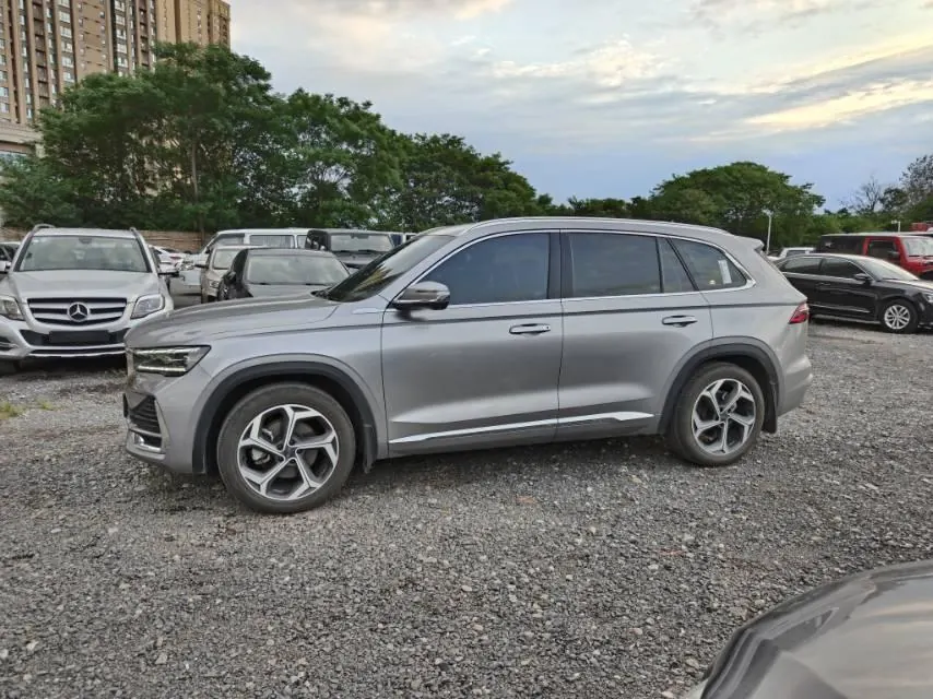 Geely 2021 XingyueL (Monjaro) 2.0TD EVO two-wheel drive distinguished automatic transmission 3