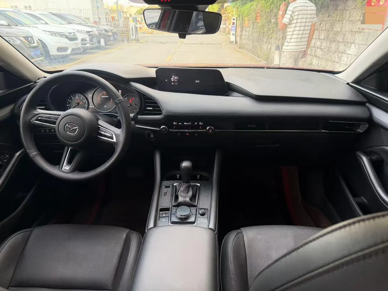 Mazda 3 Oncorsela 2020 Mazda 3 Oncorsela-sedan 2.0 luxury version automatic transmission 9