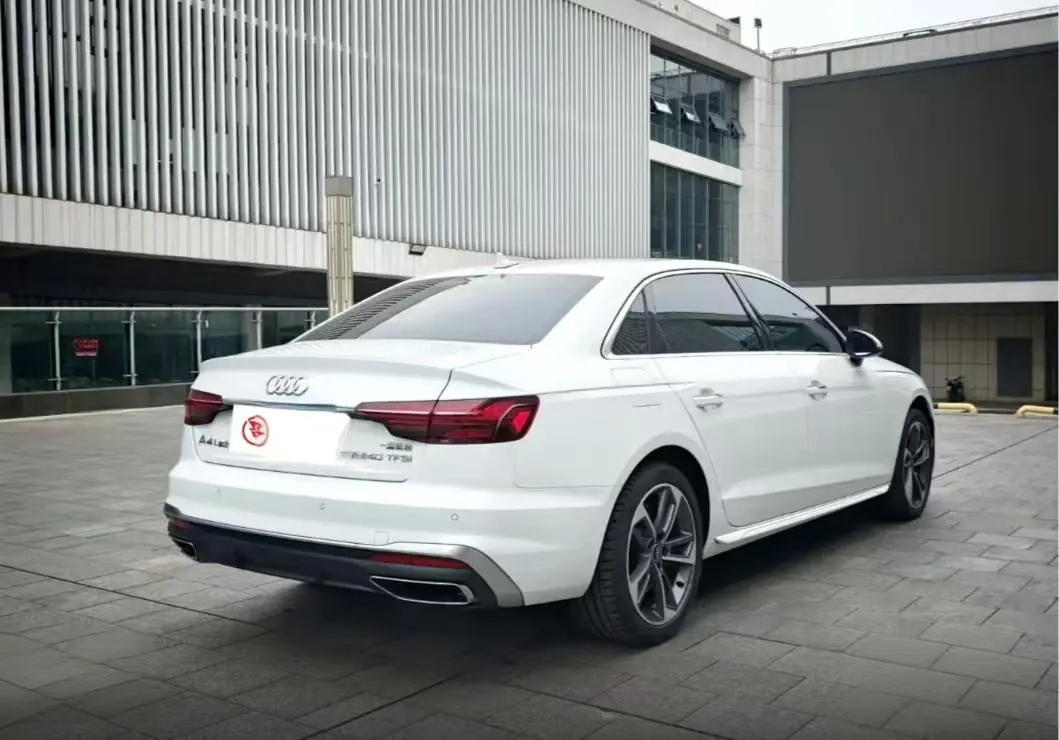 Audi 2025 A4L 2.0TFSI 40TFSI 2 million Yuexiang Edition Fashion Dynamic Automatic Gear 2