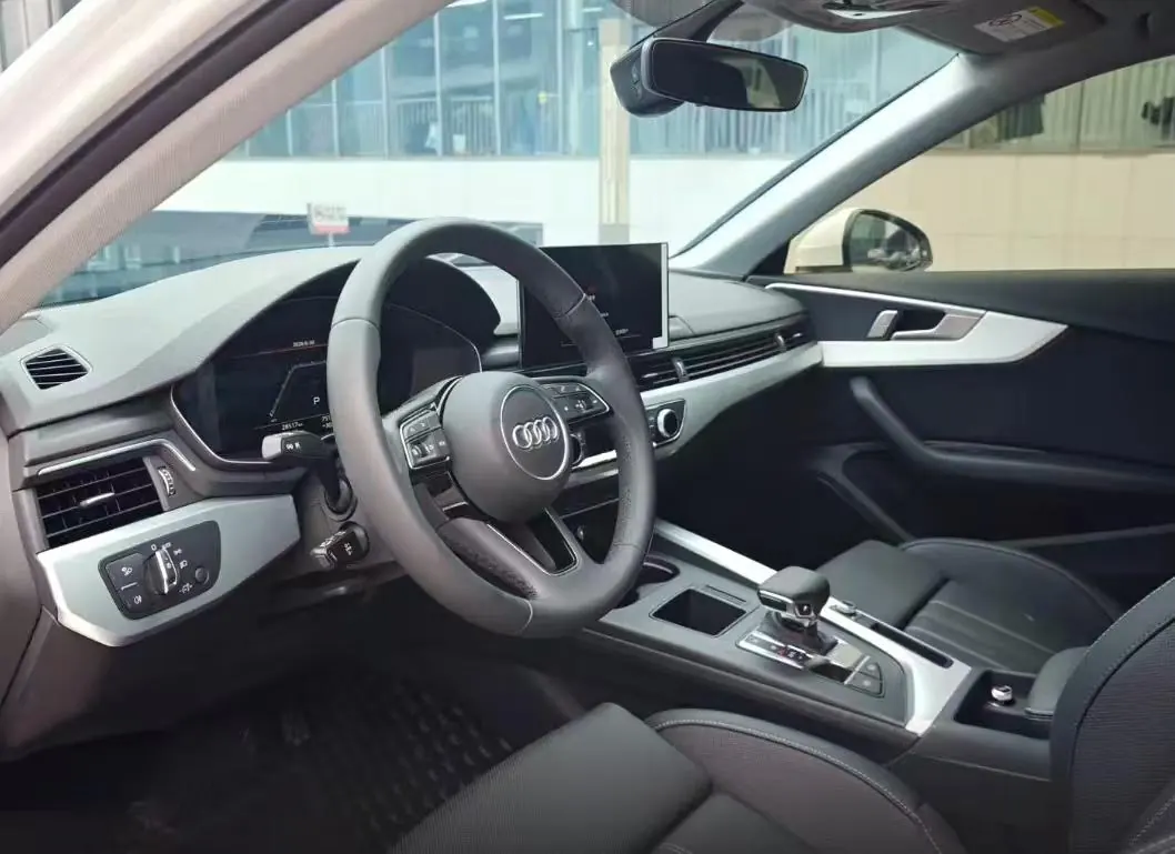 Audi 2025 A4L 2.0TFSI 40TFSI 2 million Yuexiang Edition Fashion Dynamic Automatic Gear 3