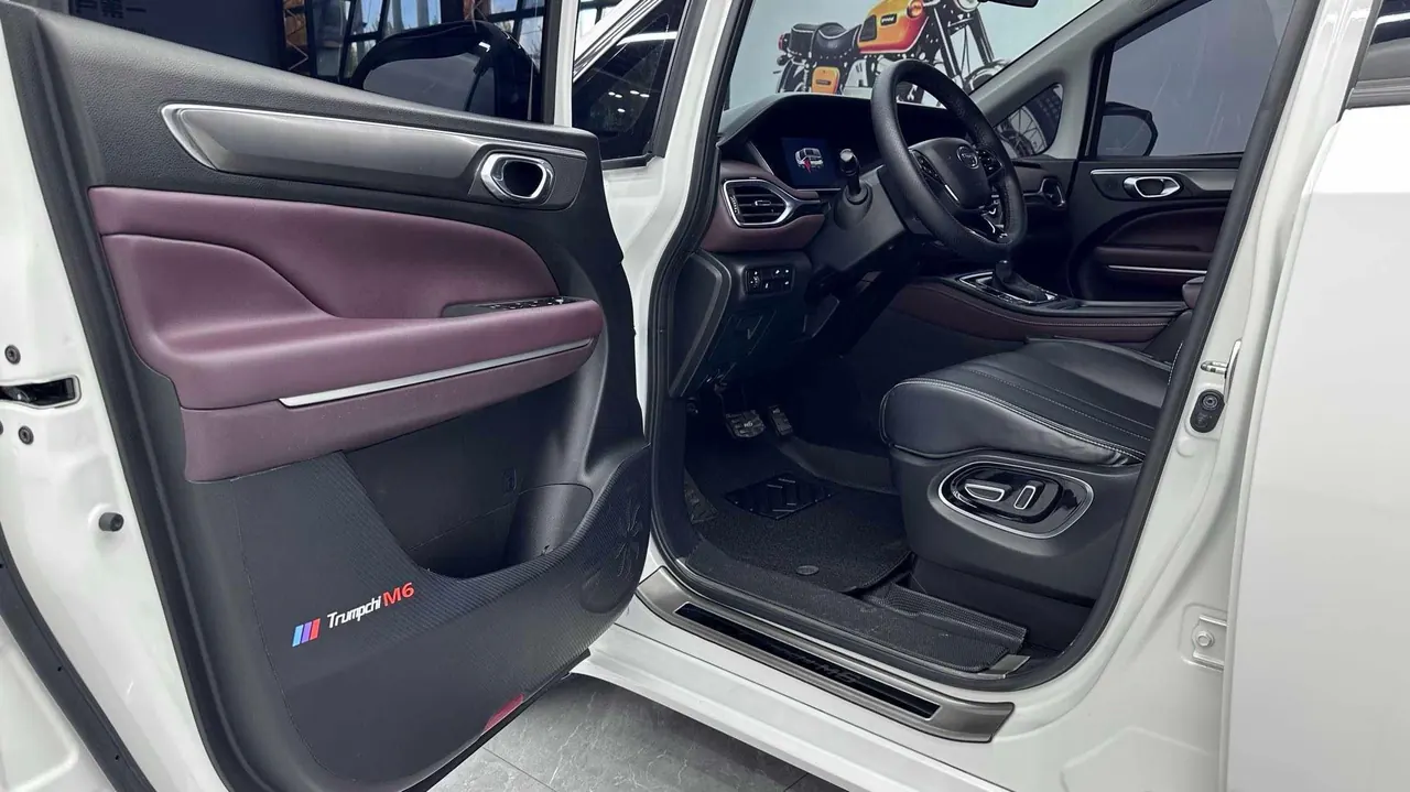 Chuanqi 2021 M6 1.5T 270T Premium Edition 7-seat Automatic Gear 4