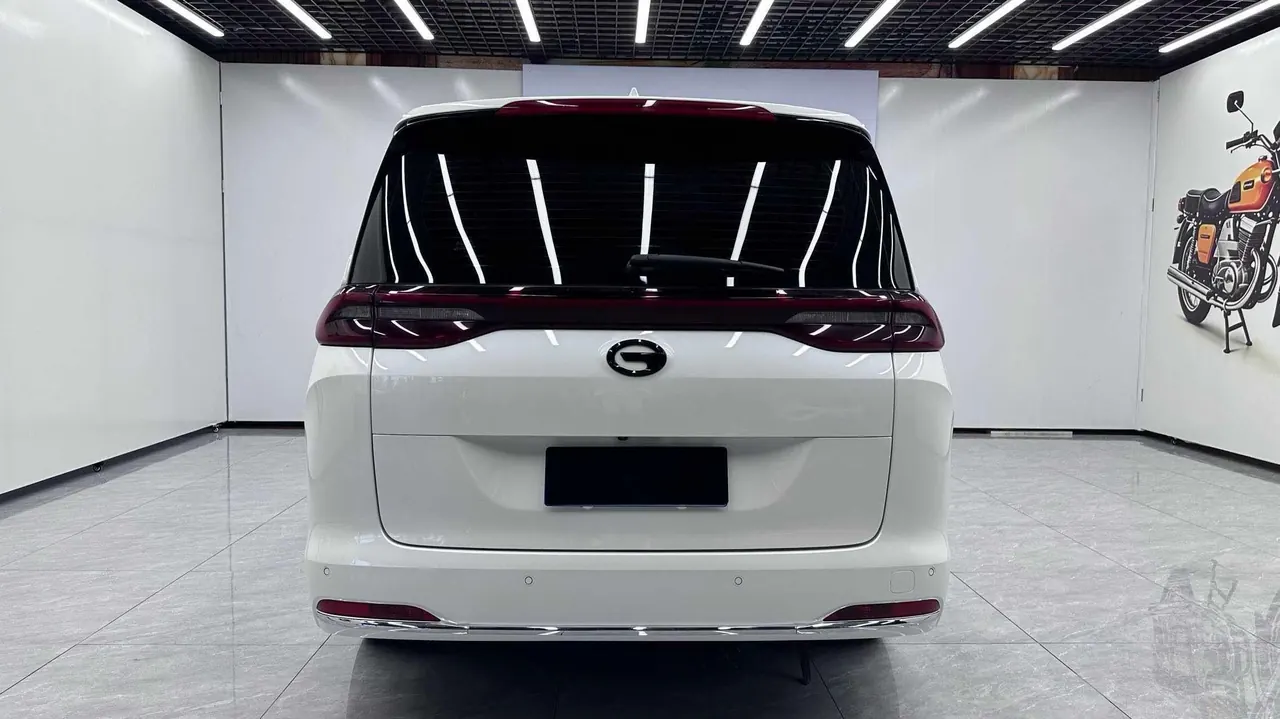 Chuanqi 2021 M6 1.5T 270T Premium Edition 7-seat Automatic Gear 8