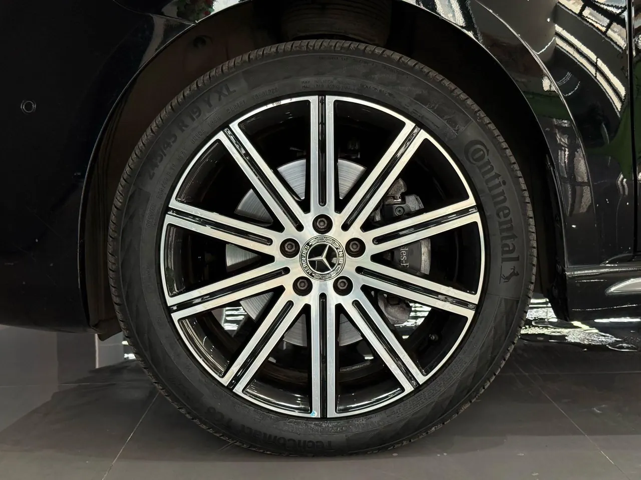 Mercedes Benz V 2021V 260 L 2.0T Deluxe Edition Automatic Gear 9