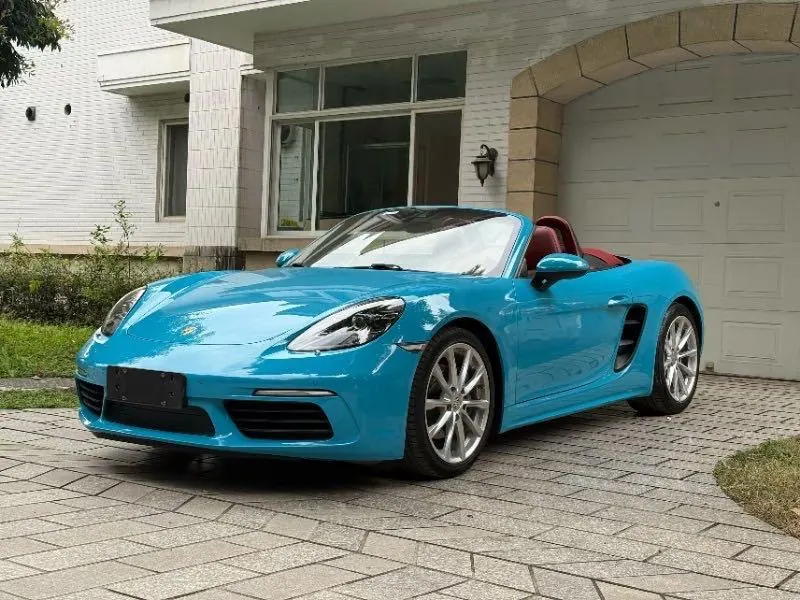 Открыть галерею: Porsche 718 (Imported) 2020 718 Boxer 2.0T Automatic
