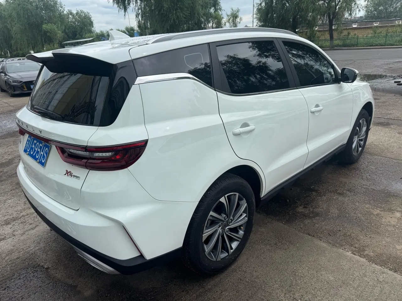 Geely Vision SUV(X6) 2021 Vision X6 Pro 1.4T Premium Automatic 6