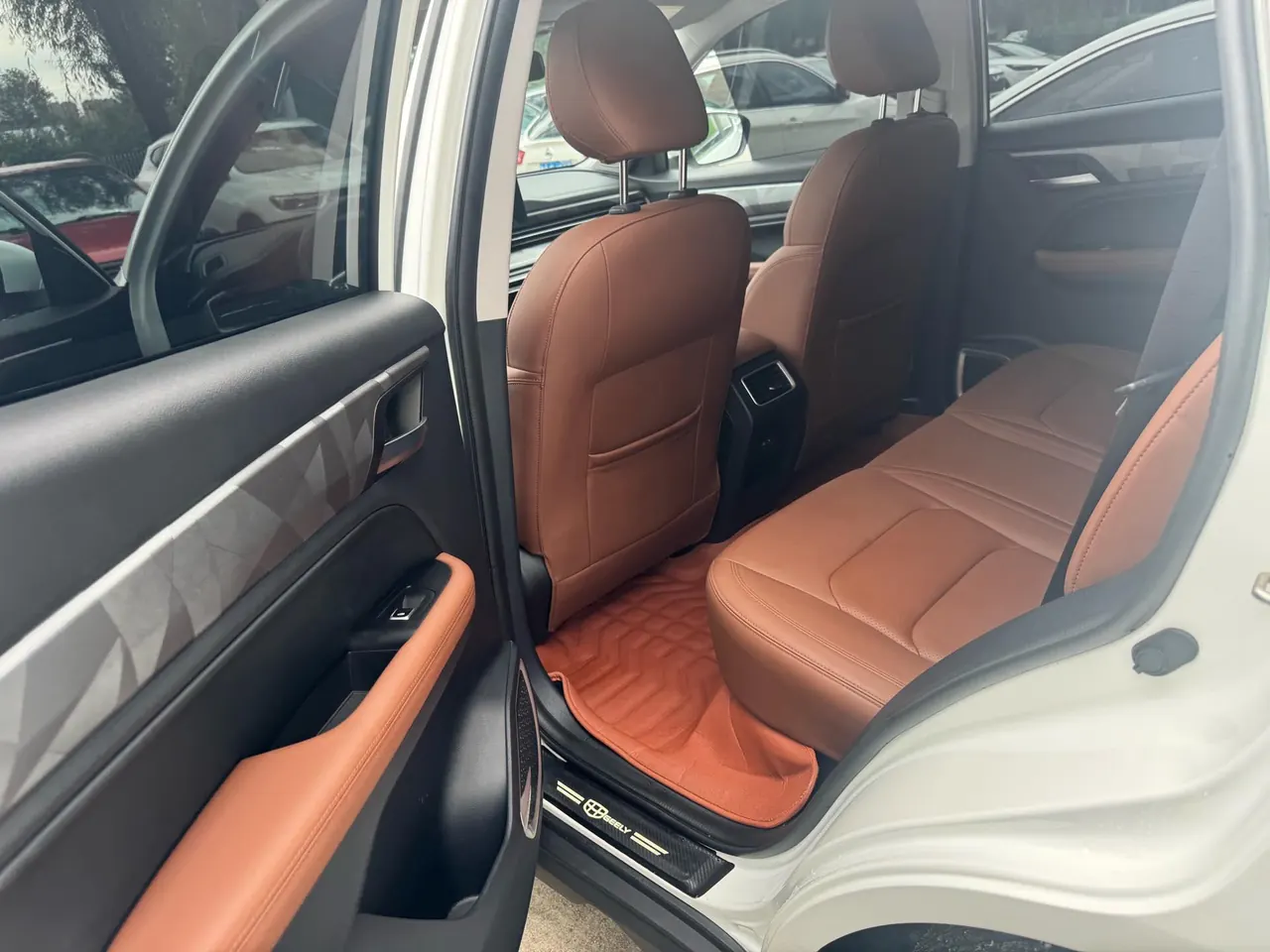 Geely Vision SUV(X6) 2021 Vision X6 Pro 1.4T Premium Automatic 8