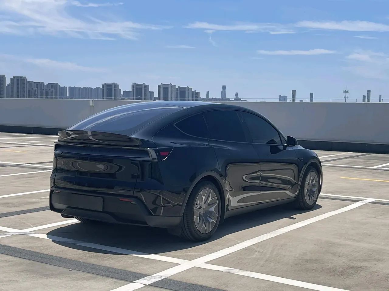 Tesla 2025 Model Y L Long Endurance All-Wheel Drive Automatic Transmission 7