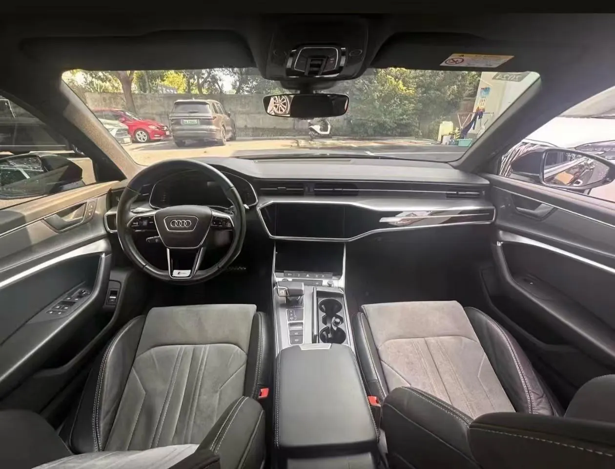 Audi 2022 A6L 2.0TFSI 45TFSI Selected Dynamic Automatic 5