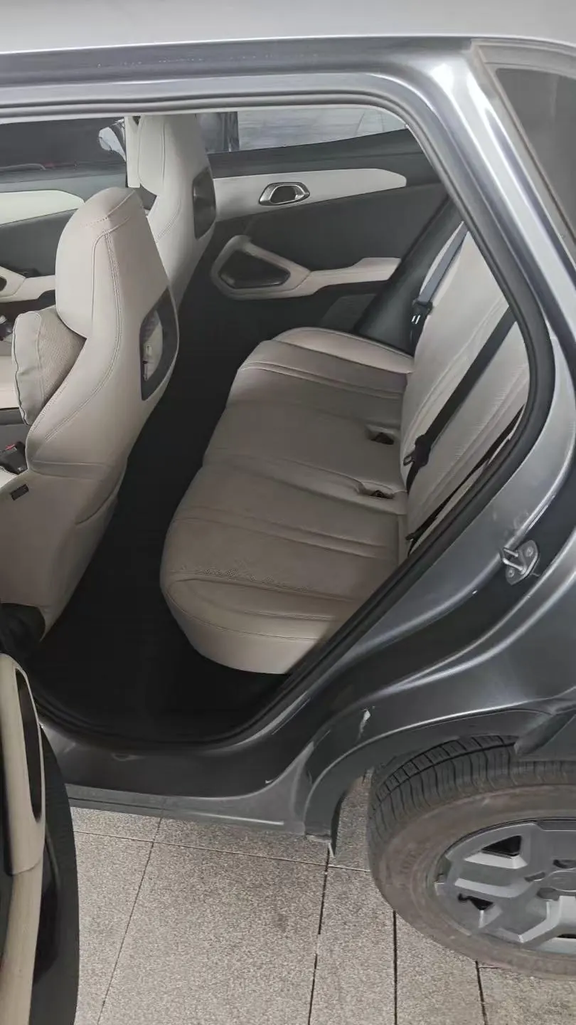 BYD 2025 Yuan UP Smart Driving 401KM Vital Automatic Gear 5