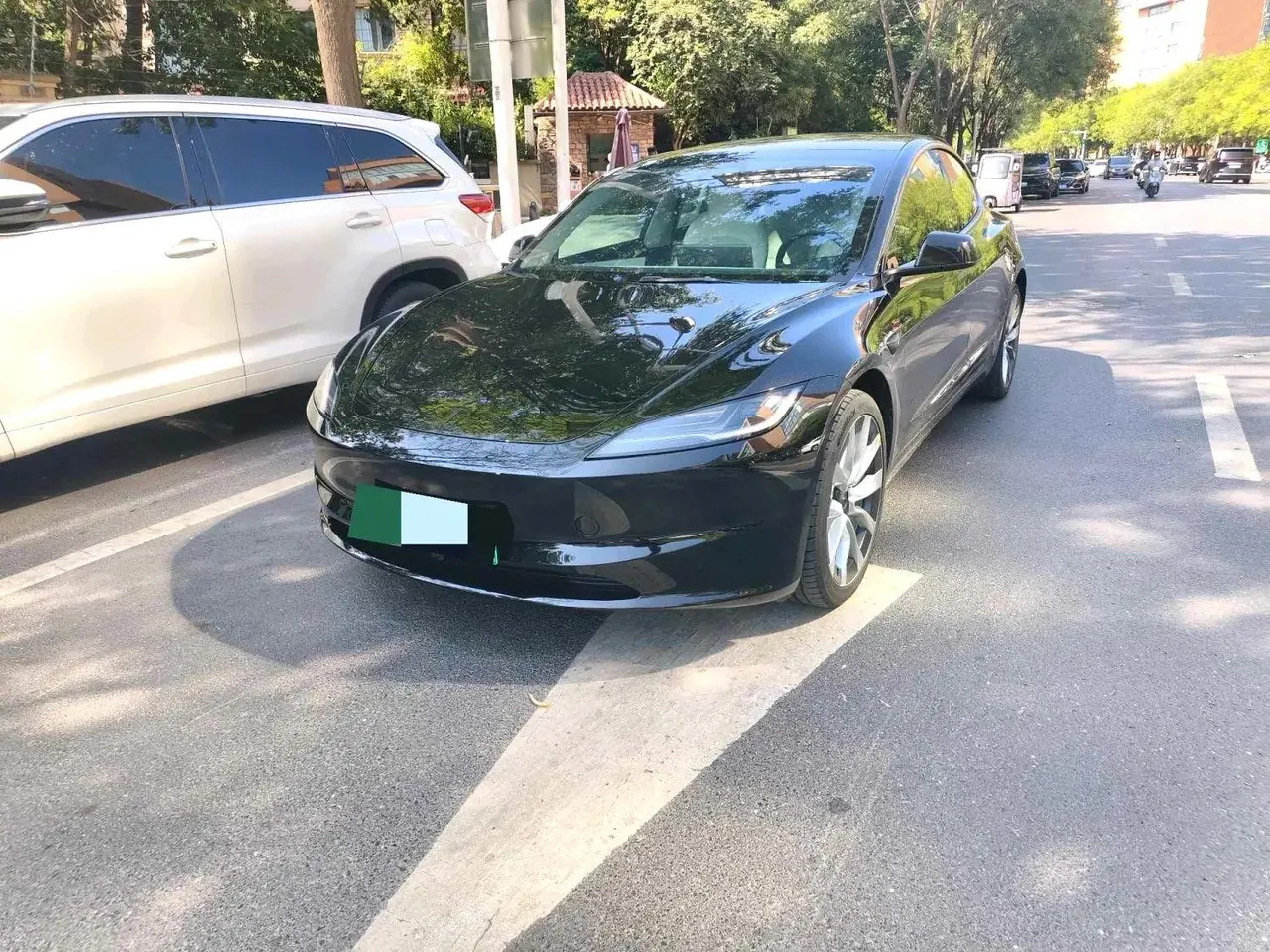Открыть галерею: Tesla 2025 Model 3 Long Endurance All-Wheel Drive Edition (Changed) Automatic Gear