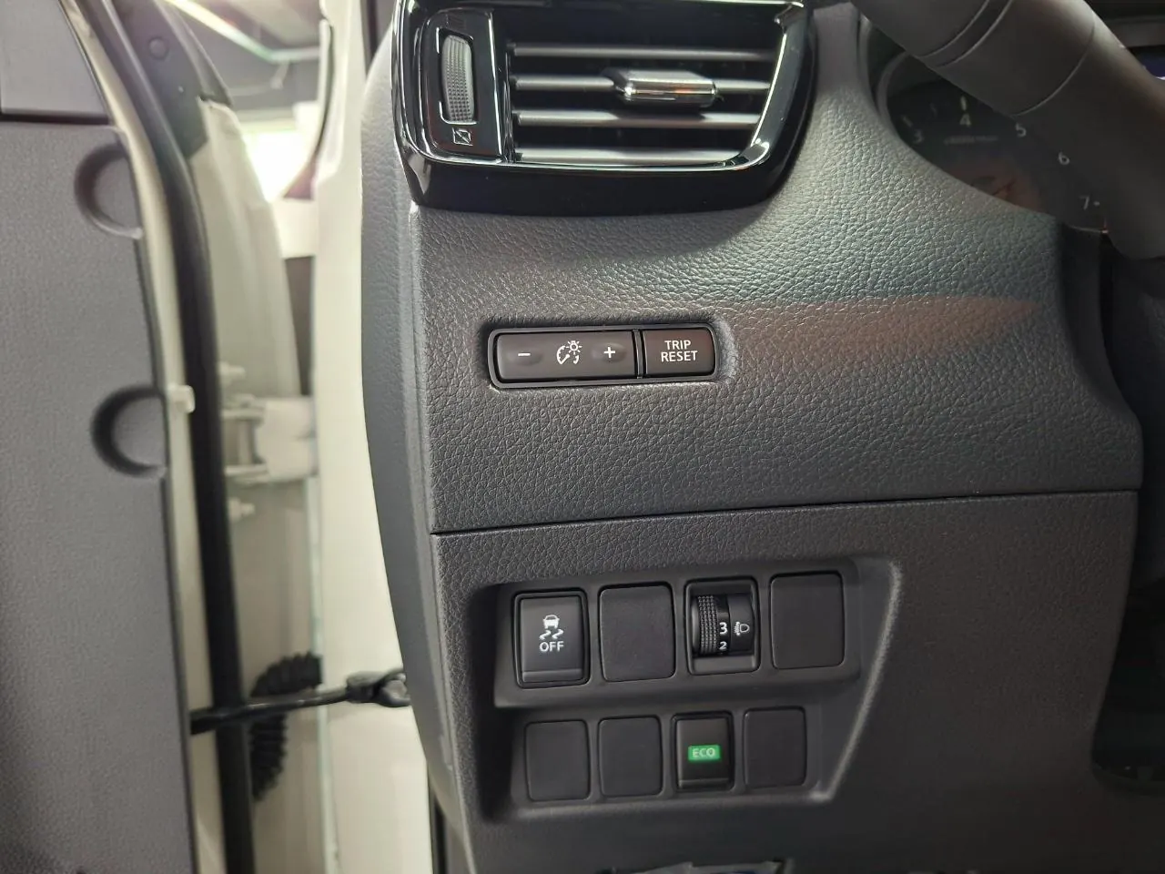 Nissan 2025 Xiao Ke Honor 2.0 Stepless Honor XV Leading Edition Automatic Gear 9