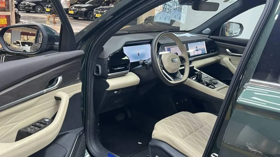 Geely 2025 XingyueL (Monjaro) 2.0TD Oriental Obsidian 4WD full-moon version automatic gear 4