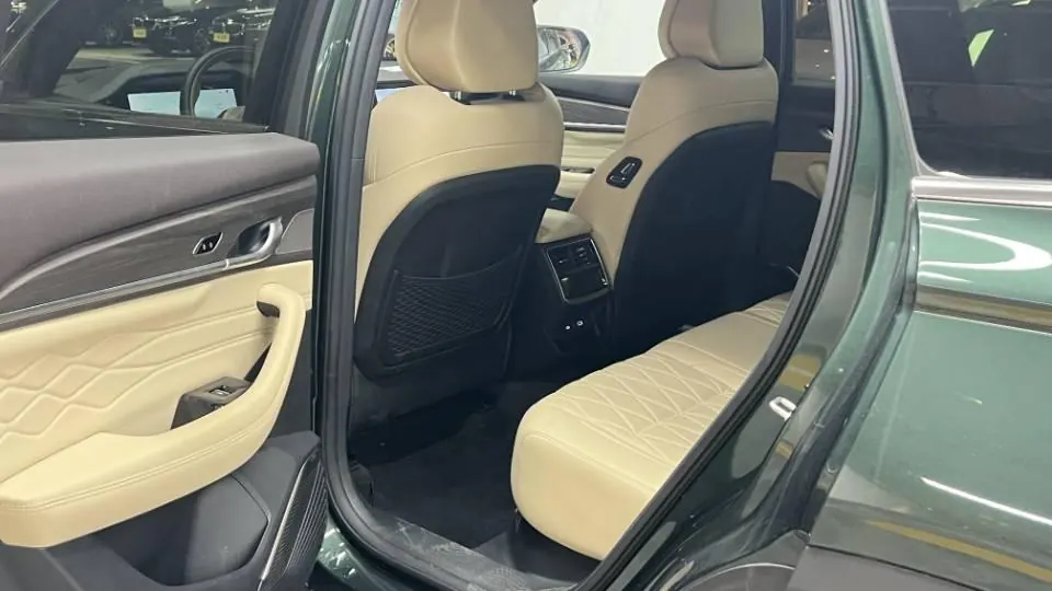 Geely 2025 XingyueL (Monjaro) 2.0TD Oriental Obsidian 4WD full-moon version automatic gear 5
