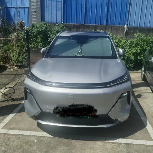 Geely Galaxy Galaxy Starship 7 EM-i 2025 Starship 7 EM-i 1.5 120km Discovery Edition Automatic Gear 3