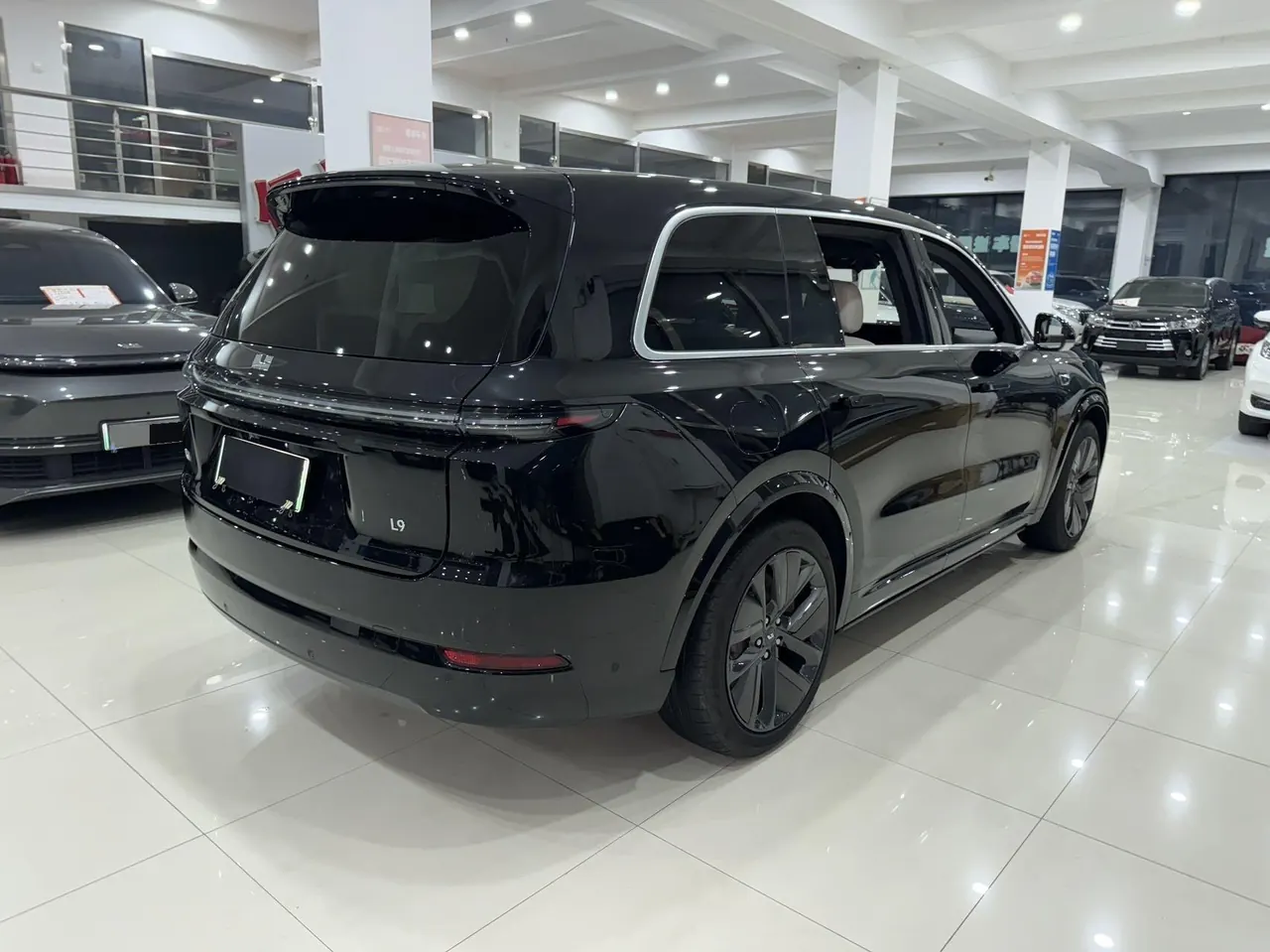 Li 2022 L9 1.5T Max Edition Automatic Gear 3