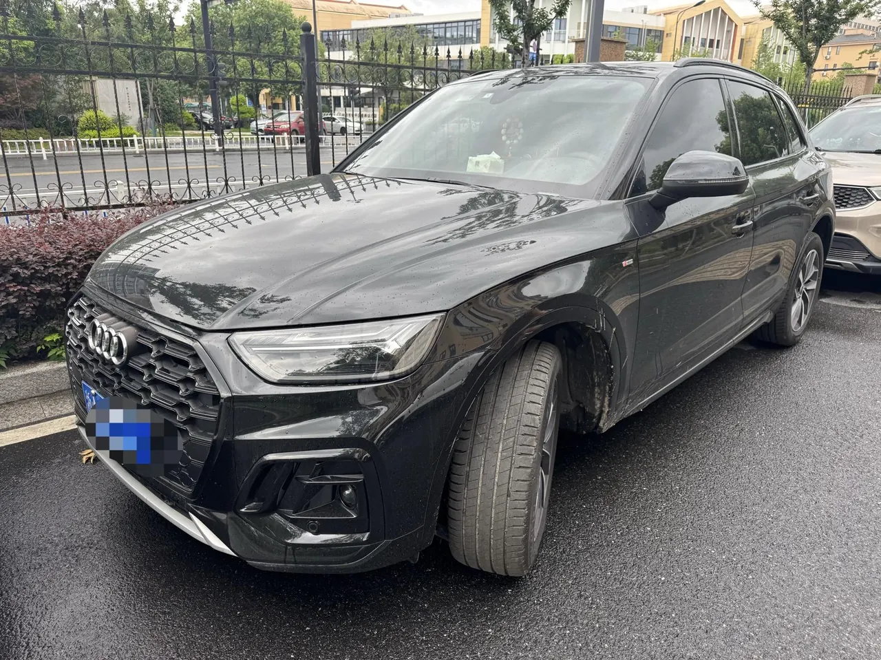 Audi 2024 Q5L 2.0TFSI 40TFSI luxury dynamic automatic - View 1