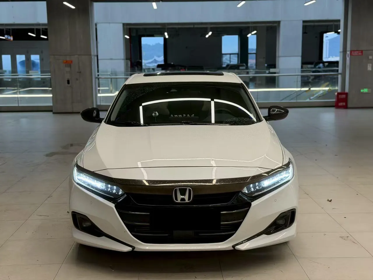 Honda 2022 10th Generation Accord 1.5T Stepless 260TURBO Magic Night Premium Edition Automatic Gear 2