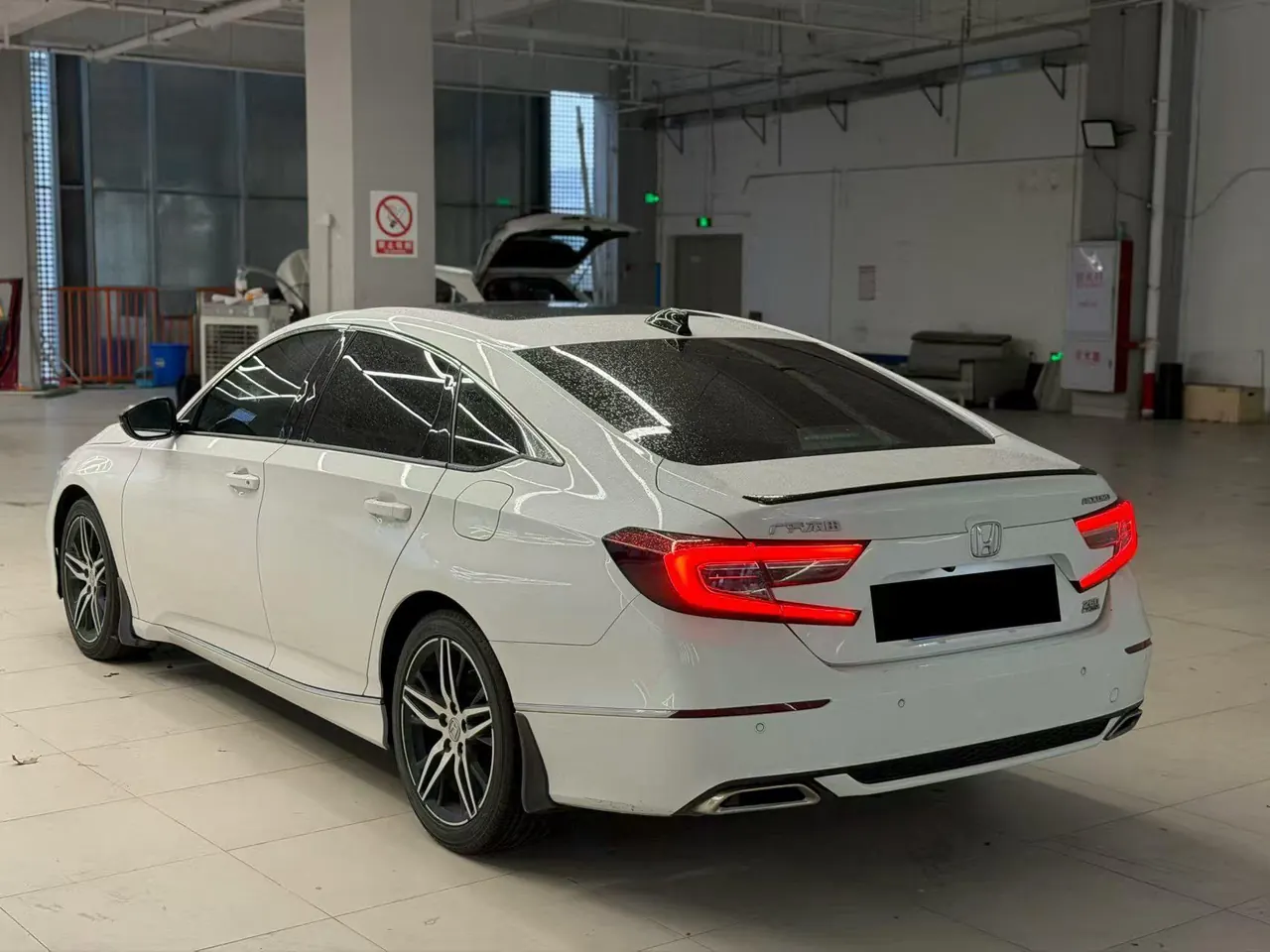 Honda 2022 10th Generation Accord 1.5T Stepless 260TURBO Magic Night Premium Edition Automatic Gear 7