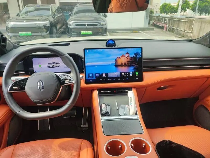 AITO 2025 AITO M5 extended range Ultra 4-wheel drive version automatic gear 4