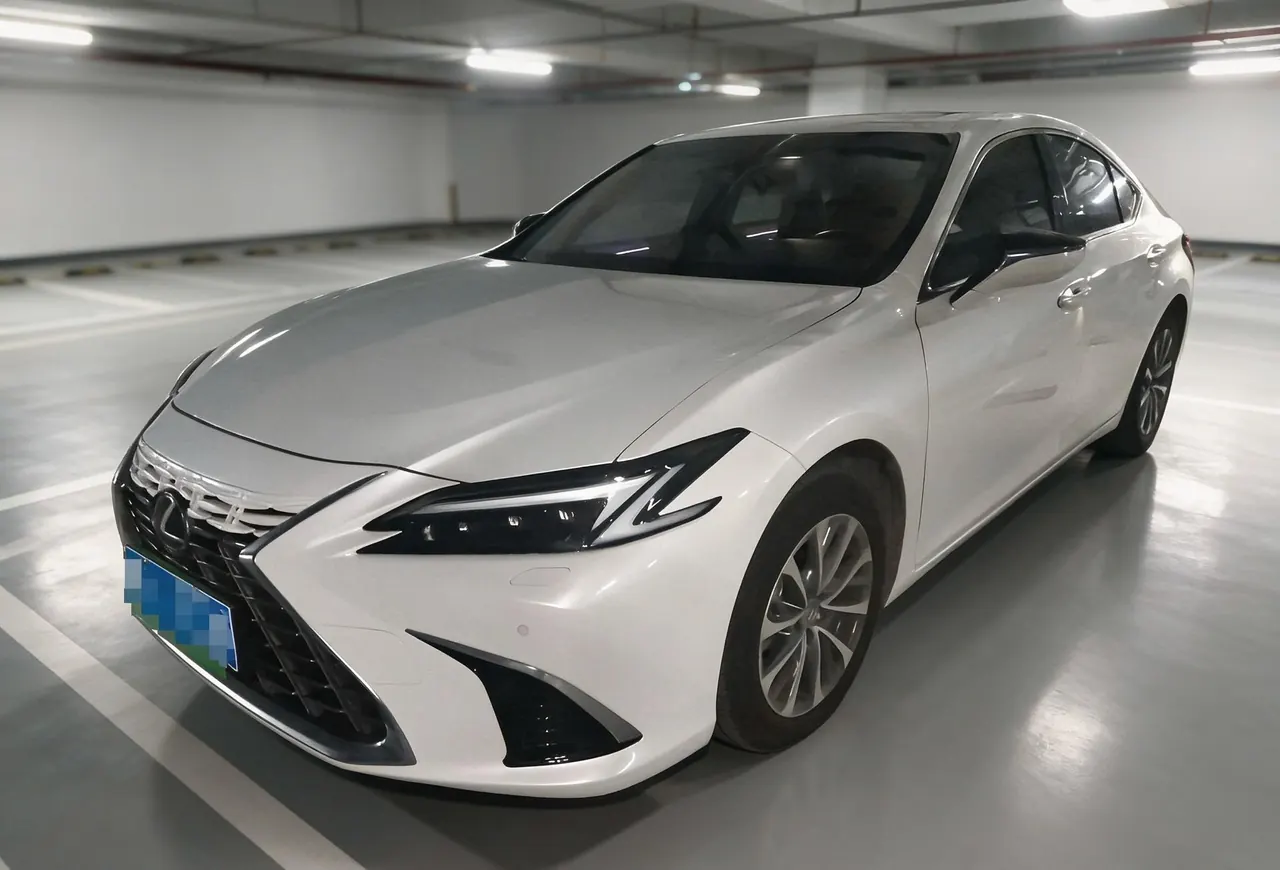Lexus ES (Imported) 2025 ES200 2.0 Stepless Edition Automatic Gear - View 1