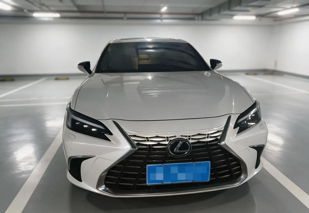 Lexus ES (Imported) 2025 ES200 2.0 Stepless Edition Automatic Gear 4