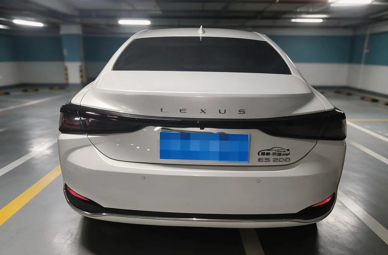 Lexus ES (Imported) 2025 ES200 2.0 Stepless Edition Automatic Gear 5