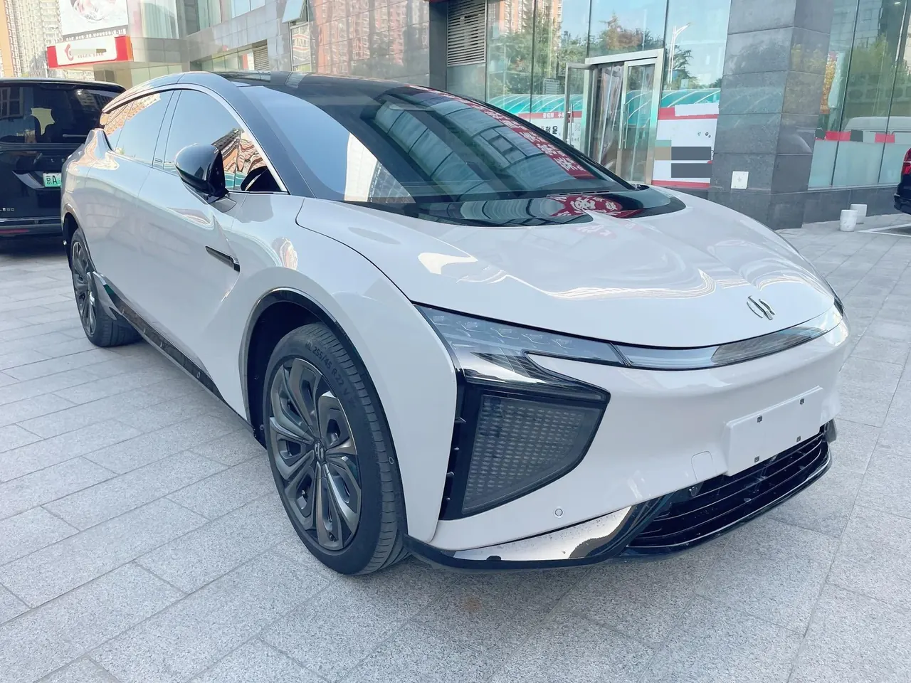 HiPhi 2021 HiPhi X Flagship 6-seat Automatic Gear 2