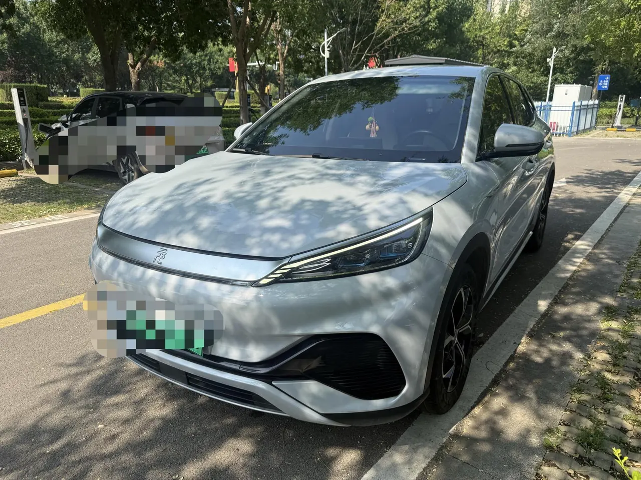 Open image lightbox: BYD yuan PLUS 2022 yuan PLUS 430KM luxury automatic gear