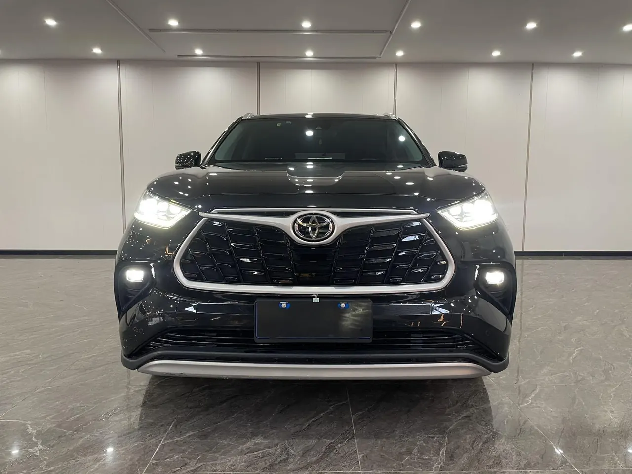 Toyota 2024 Highlander Dual Engine 2.5 Stepless Intelligent Electric Hybrid Four-wheel Drive Premium Edition 7-seat Automatic Transmission 2