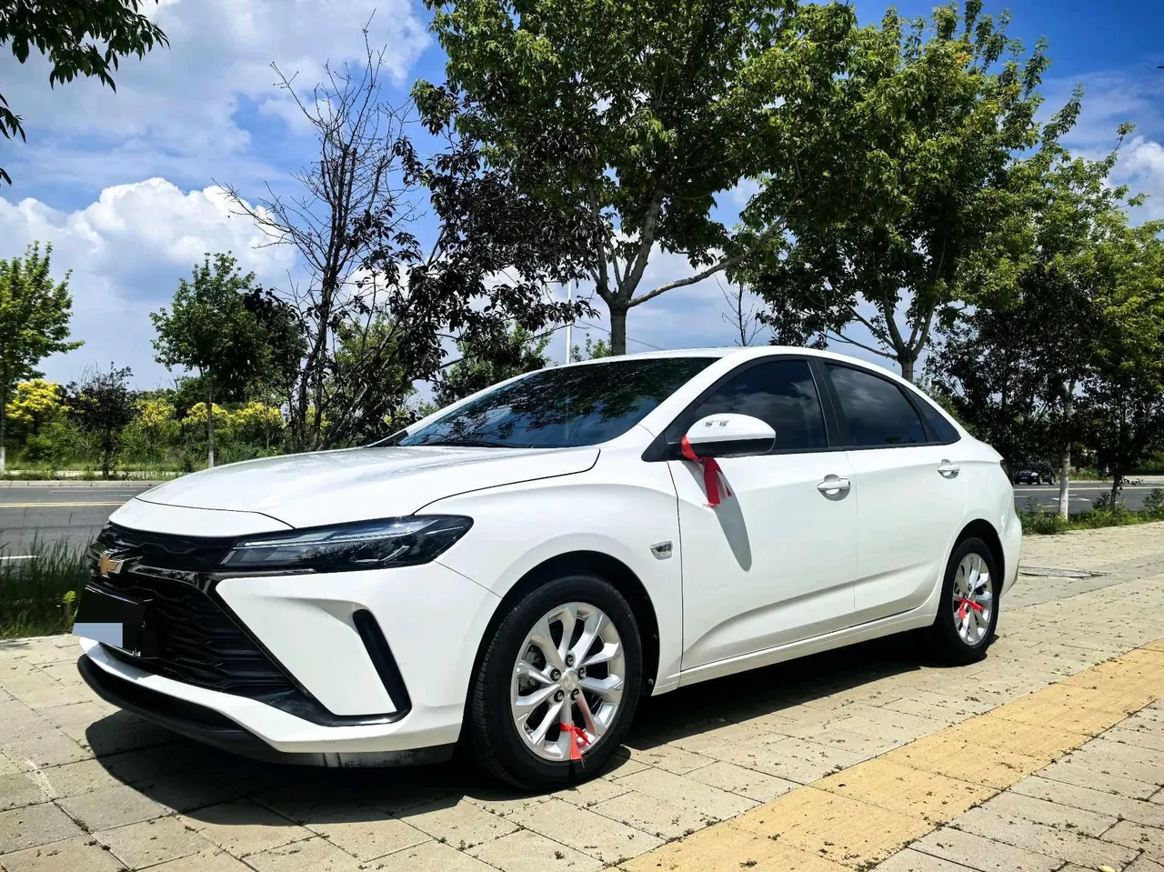 Open image lightbox: Chevrolet 2023 Cruze 1.5 Pleasant Edition Automatic Gear