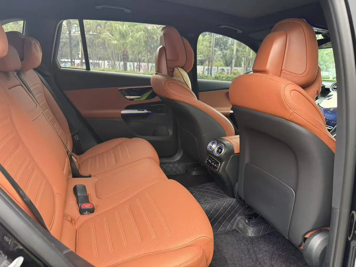 Mercedes Benz 2025 GLC 260 L 4MATIC 48V 2.0T Luxury 5-seat Automatic Gear 10