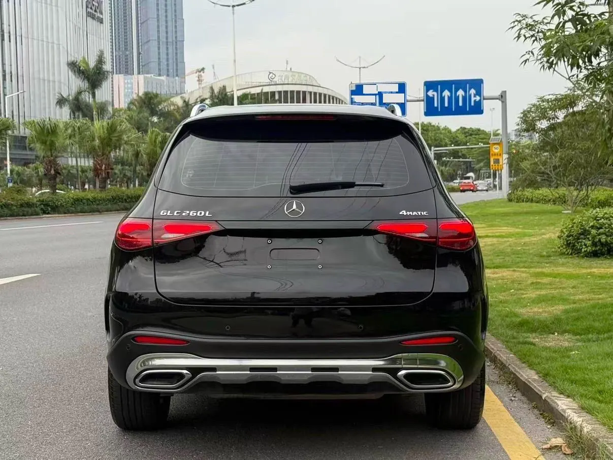 Mercedes Benz 2025 GLC 260 L 4MATIC 48V 2.0T Luxury 5-seat Automatic Gear 5