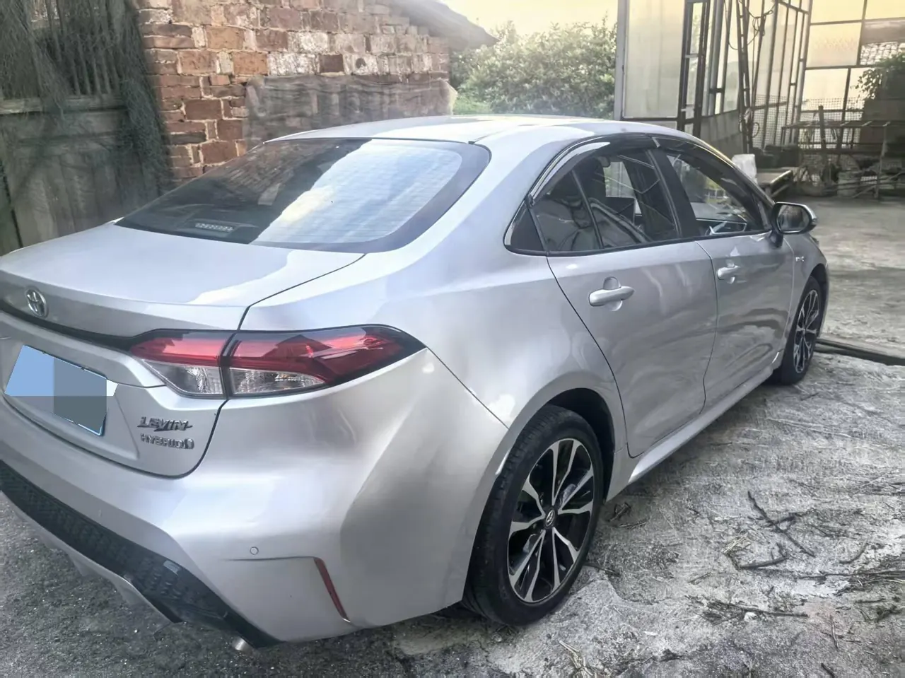 Toyota 2022 Lei Ling Shuangqing 1.8H Stepless Sports Edition Automatic Gear 4
