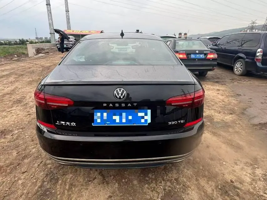 Volkswagen 2020 Passat 2.0TSI 330TSI Elite Edition Automatic 3