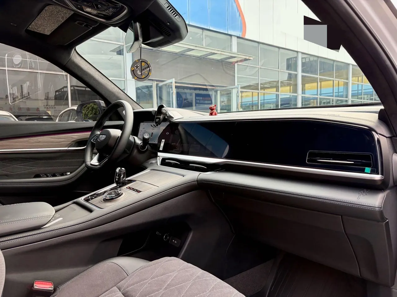Geely 2025 XingyueL (Monjaro) 2.0TD Oriental Yao Star-Gazing Edition Automatic Transmission 6