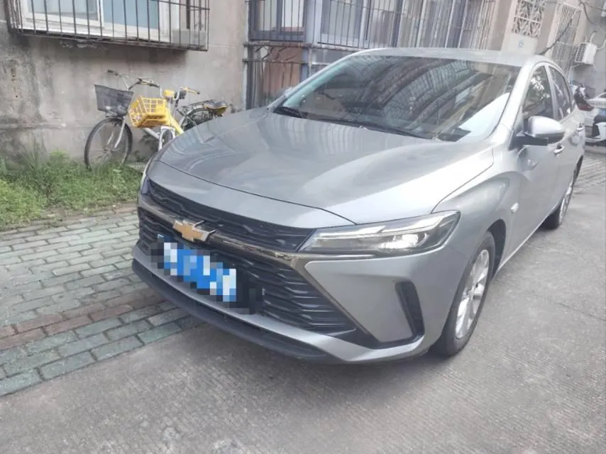 Chevrolet 2024 Cruze 1.5 Happy Edition Automatic Gear - View 1