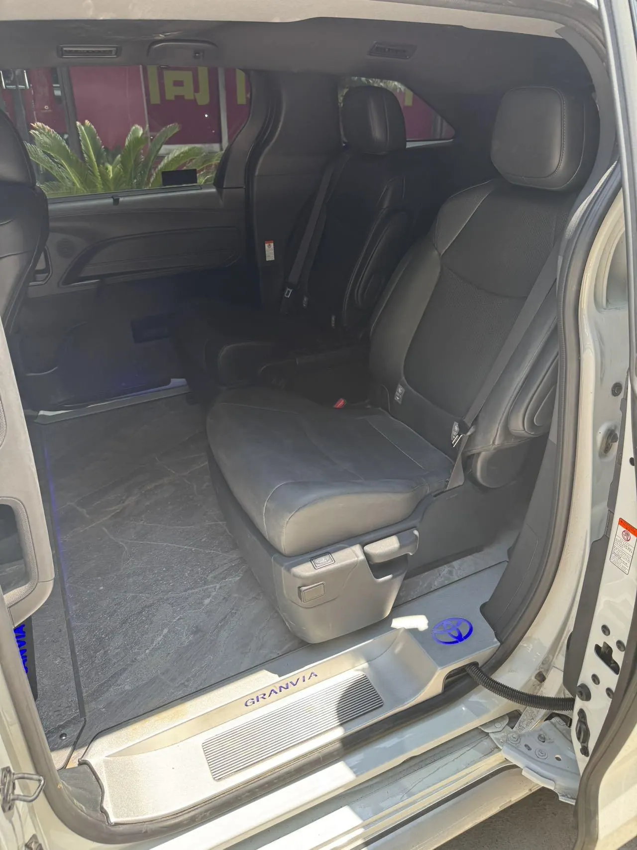 Toyota 2024 Grevia HYBRID 2.5 Stepless Comfort Edition Automatic Transmission 3