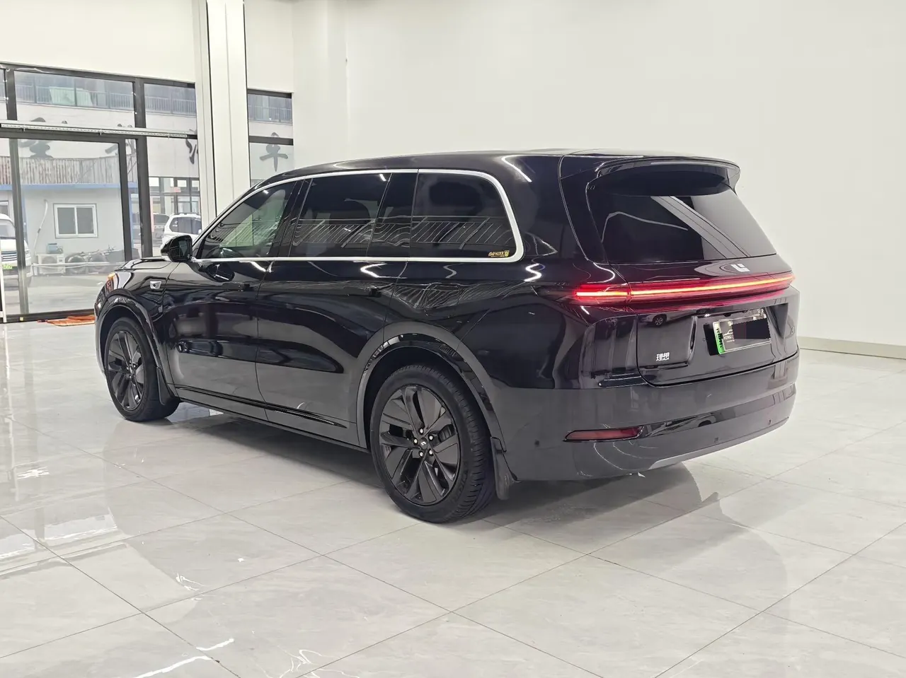 Li 2022 L9 1.5T Max Edition Automatic Gear 7
