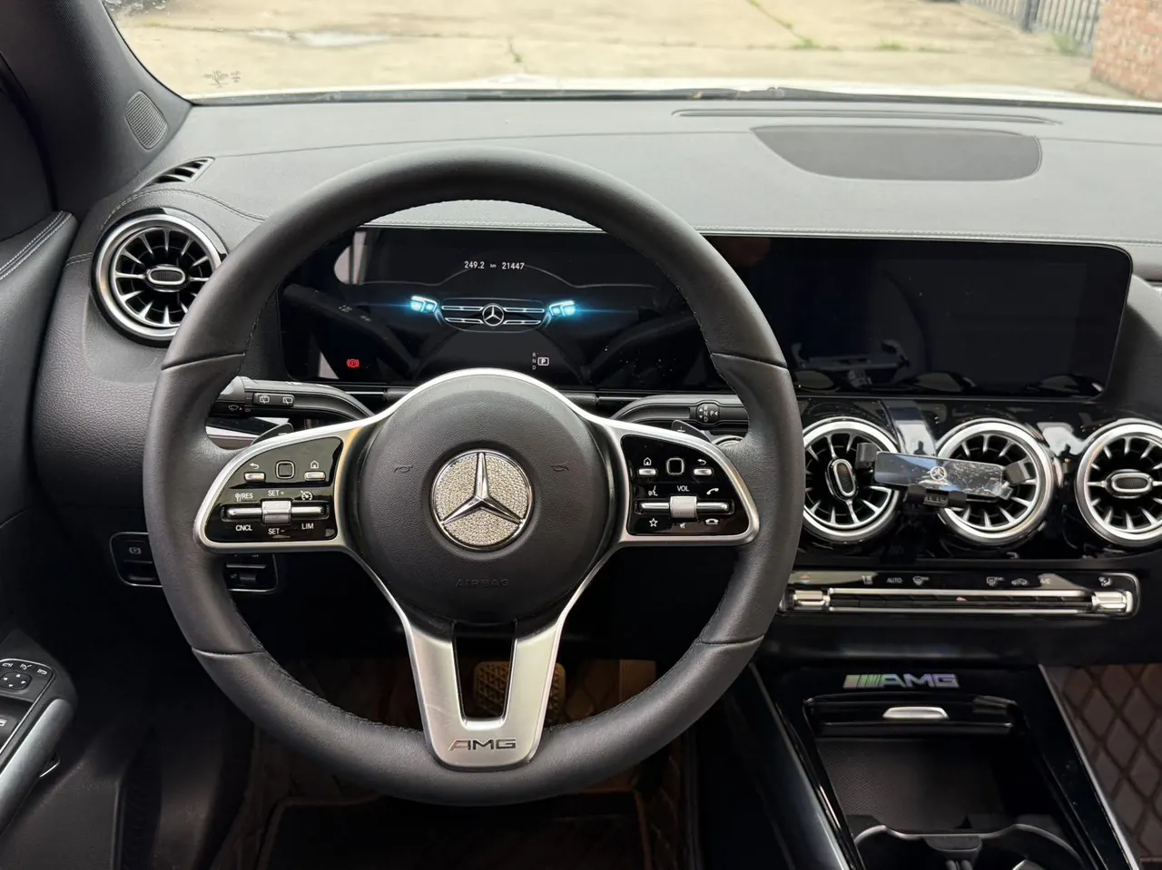 Mercedes Benz 2022 GLA 200 1.3T (modified) automatic gear 4