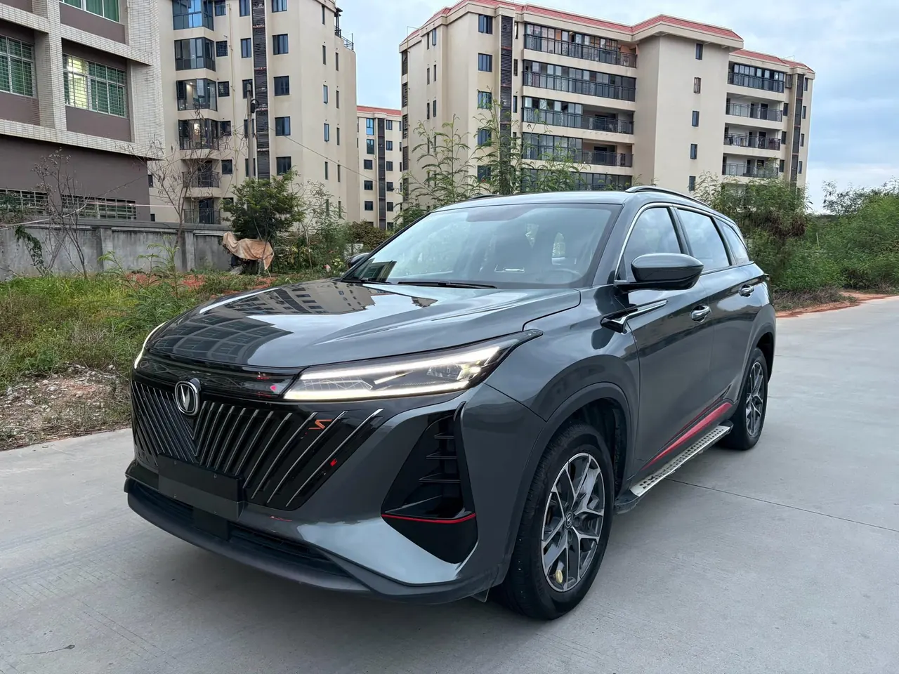 ChangAn 2022 CS75 PLUS 1.5T Honorable Automatic Gear - View 1