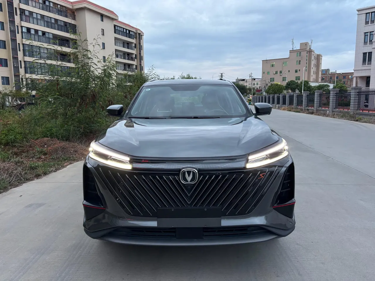 ChangAn 2022 CS75 PLUS 1.5T Honorable Automatic Gear 2