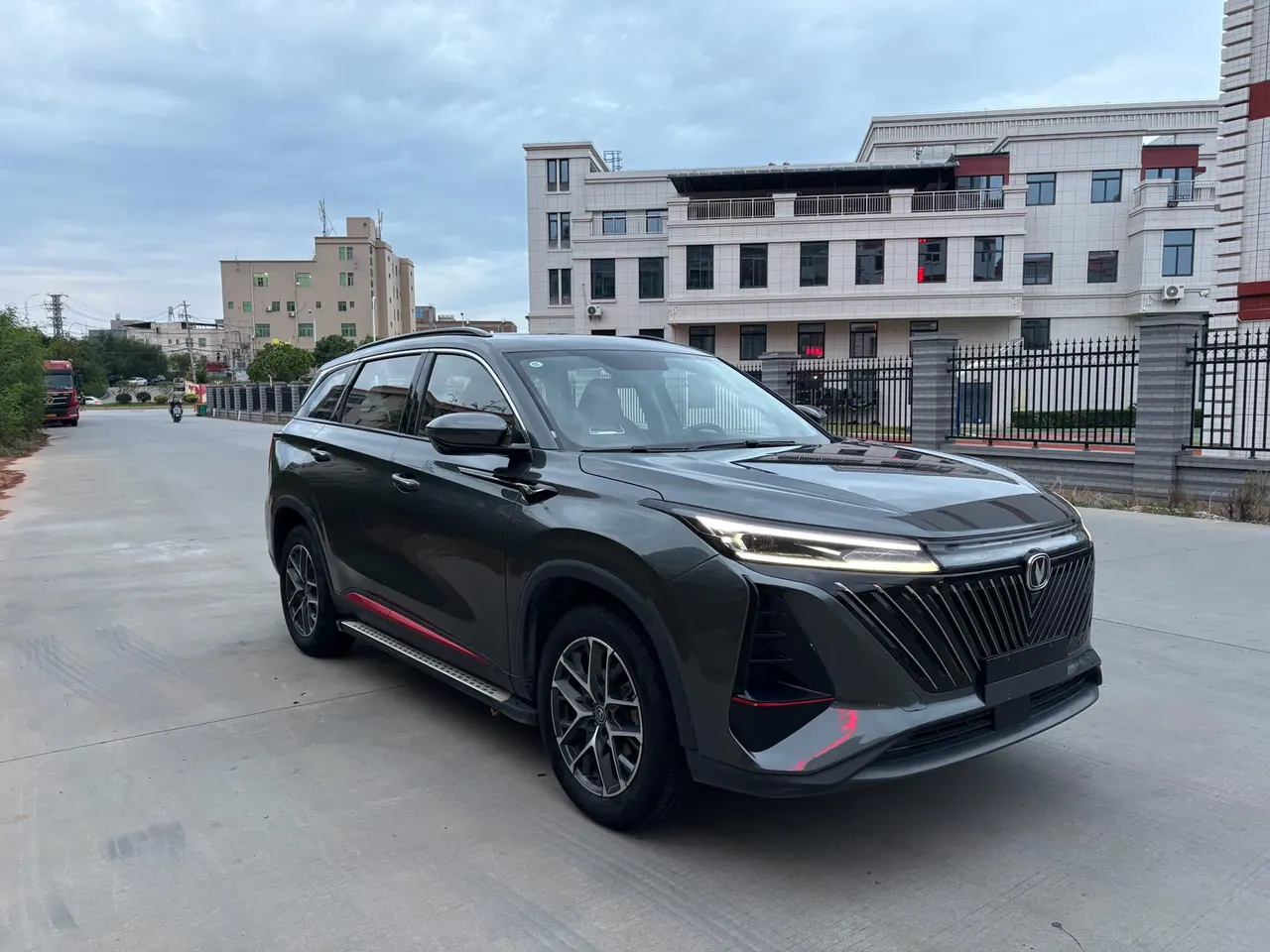 ChangAn 2022 CS75 PLUS 1.5T Honorable Automatic Gear 3