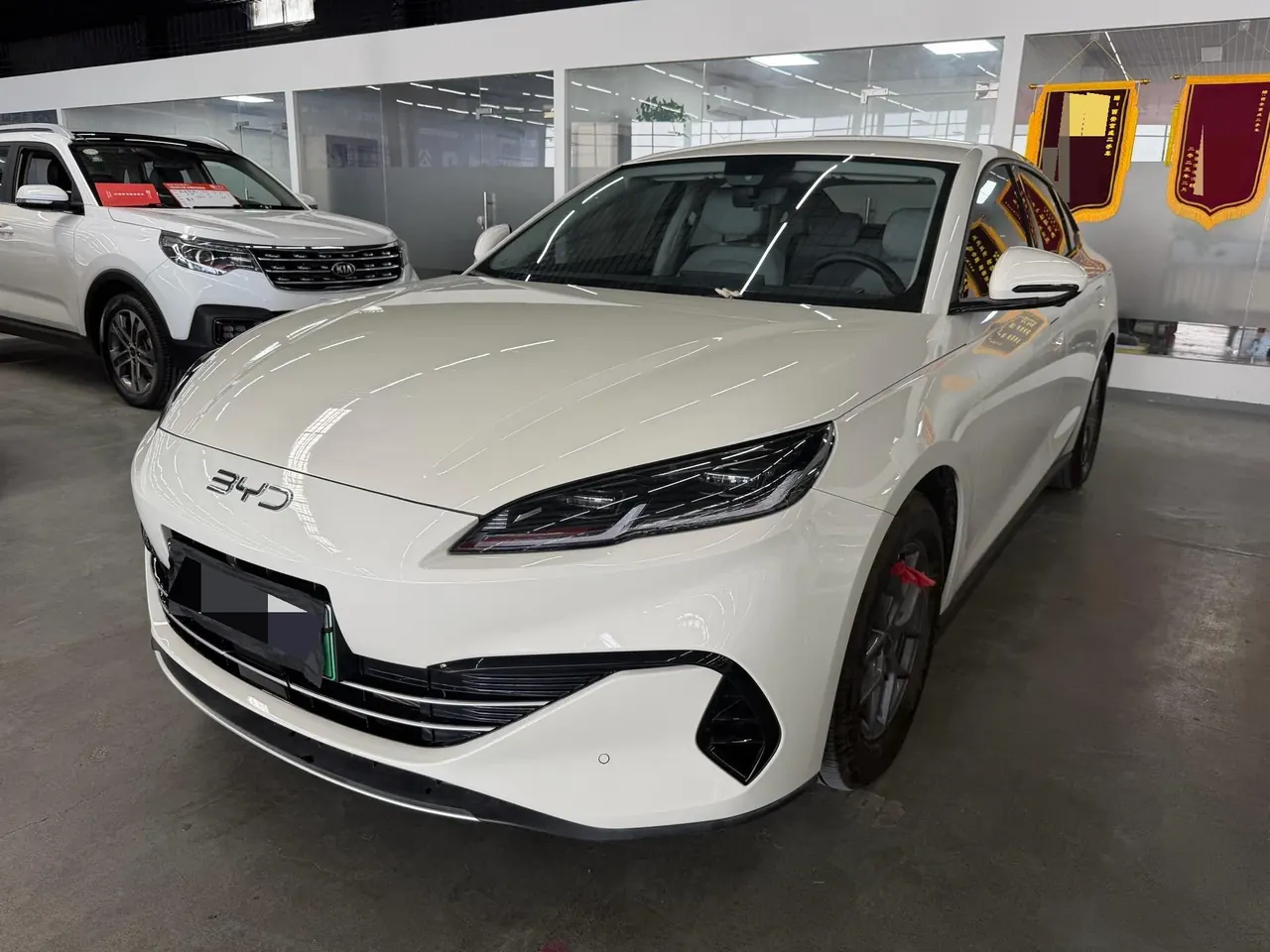 BYD 2026 Seal 06 DM-i 1.5 Stepless Super Edition 128KM Deluxe Edition Automatic Gear - View 1