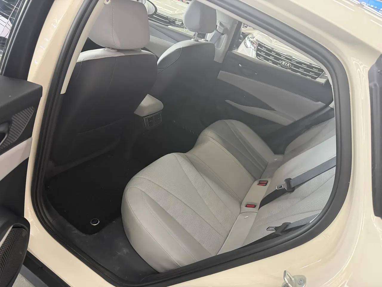 BYD 2026 Seal 06 DM-i 1.5 Stepless Super Edition 128KM Deluxe Edition Automatic Gear 3