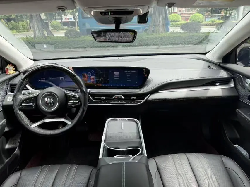 Buick 2026 LaCrosse 2.0T Platinum Avia Edition Automatic Gear 9