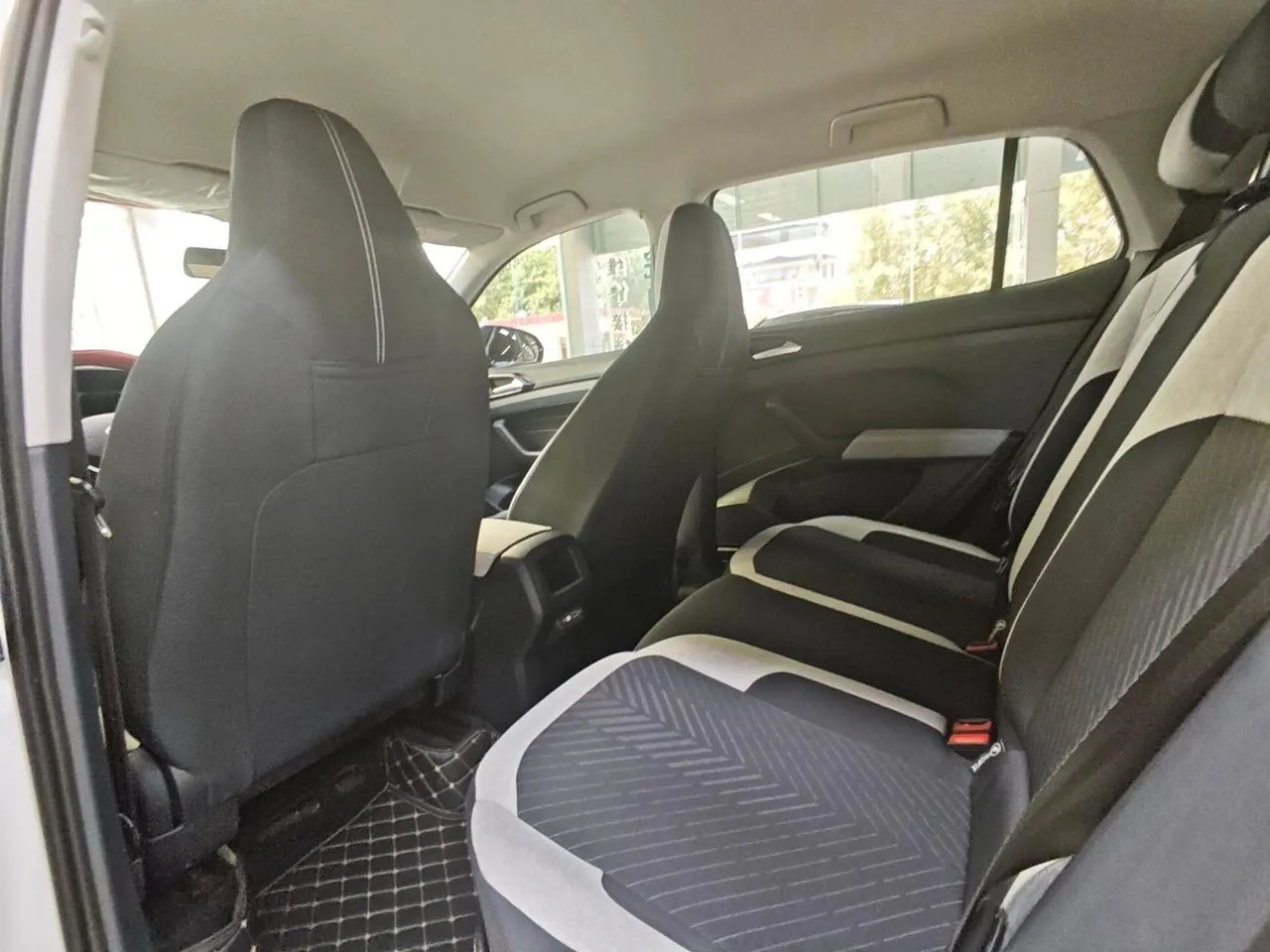 Volkswagen 2025 Tuyue Xinrui 1.5 Ruijin Edition Automatic Gear 5