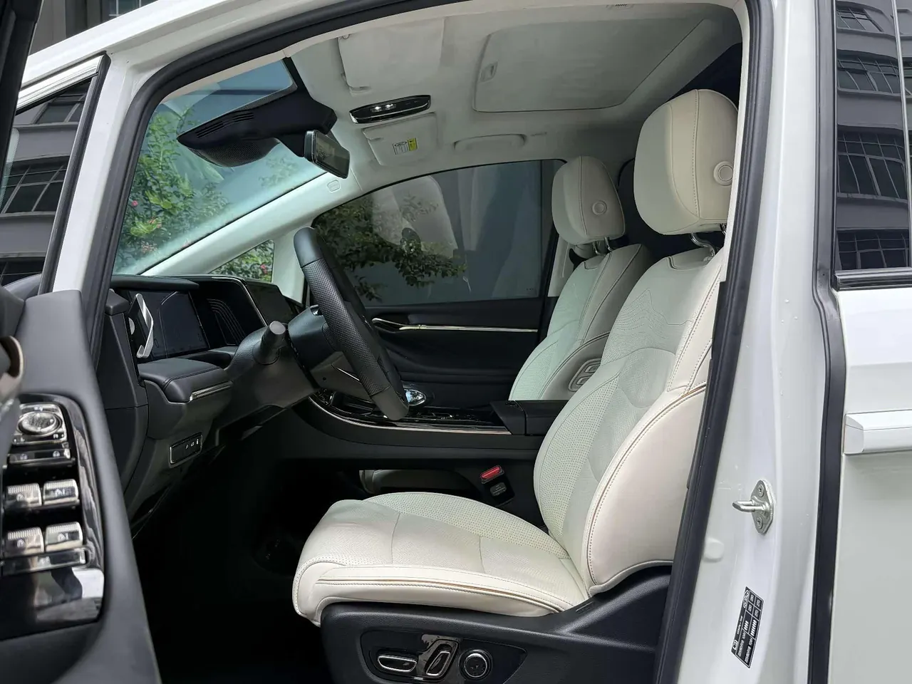 Chuanqi 2023 E9 2.0T MAX automatic gear 6