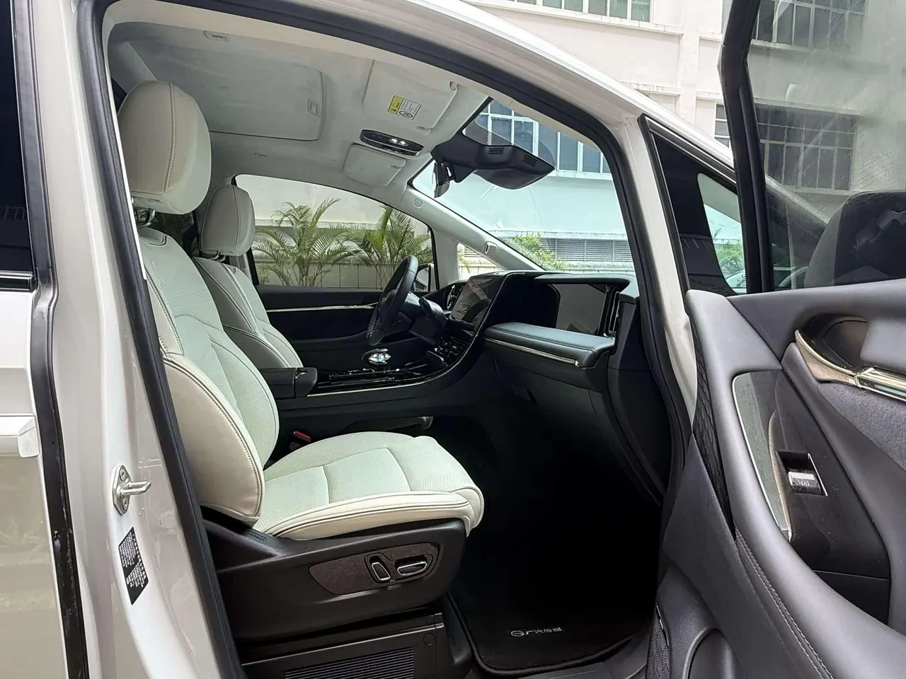 Chuanqi 2023 E9 2.0T MAX automatic gear 9